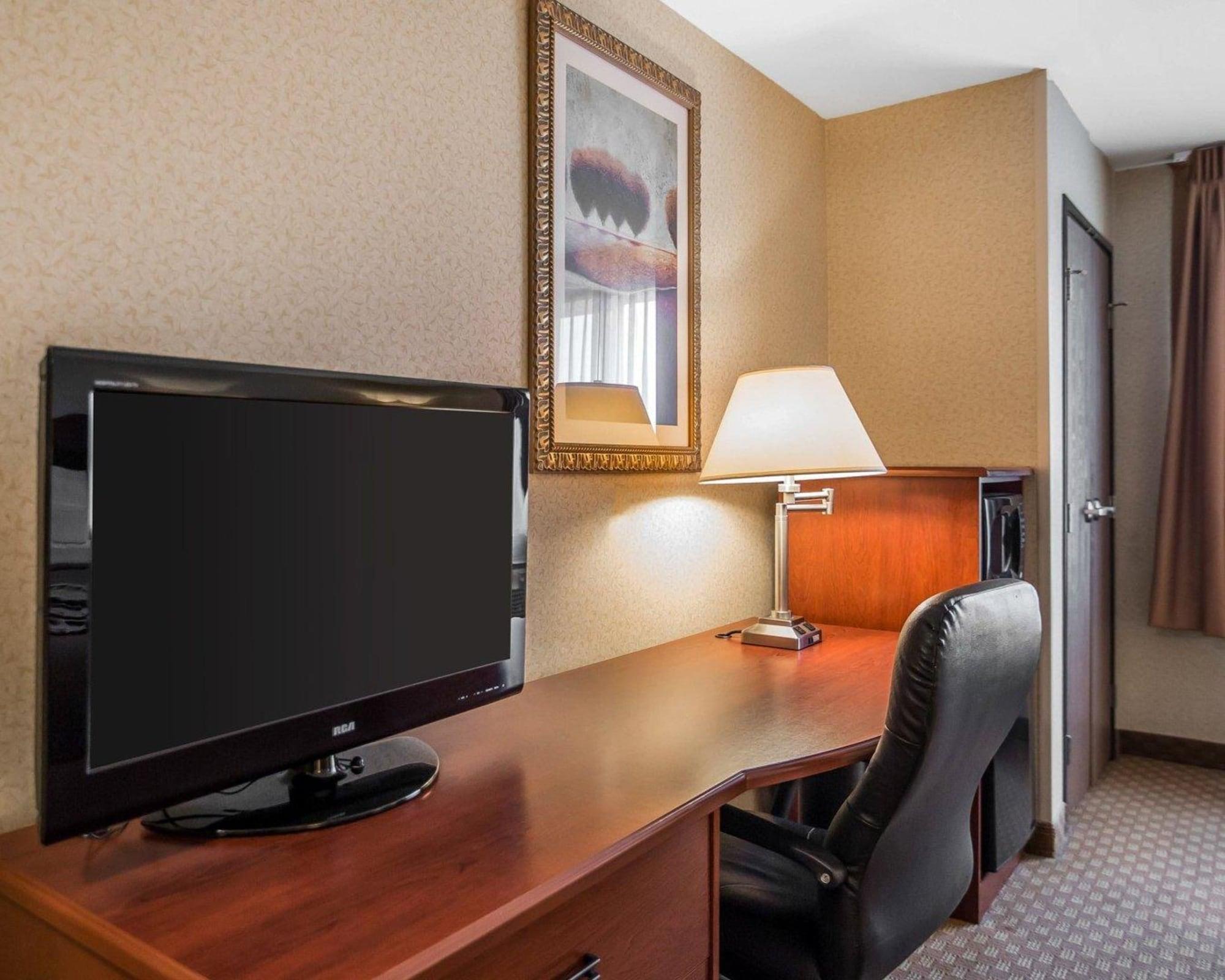 Sleep Inn & Suites Salina Exterior photo