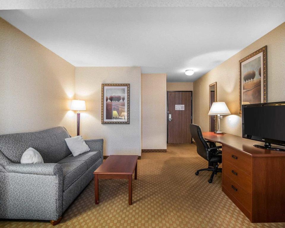 Sleep Inn & Suites Salina Exterior photo