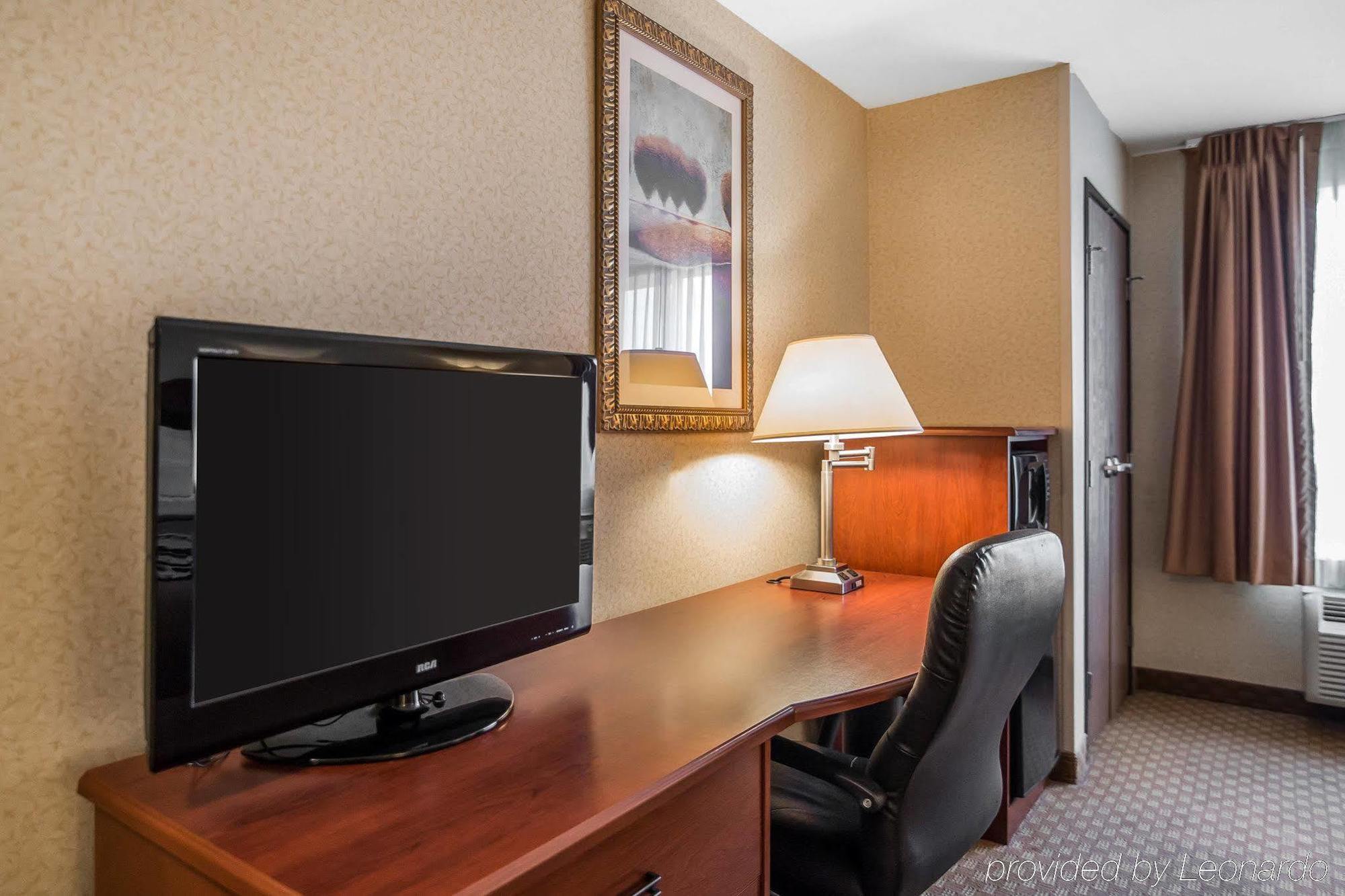 Sleep Inn & Suites Salina Exterior photo